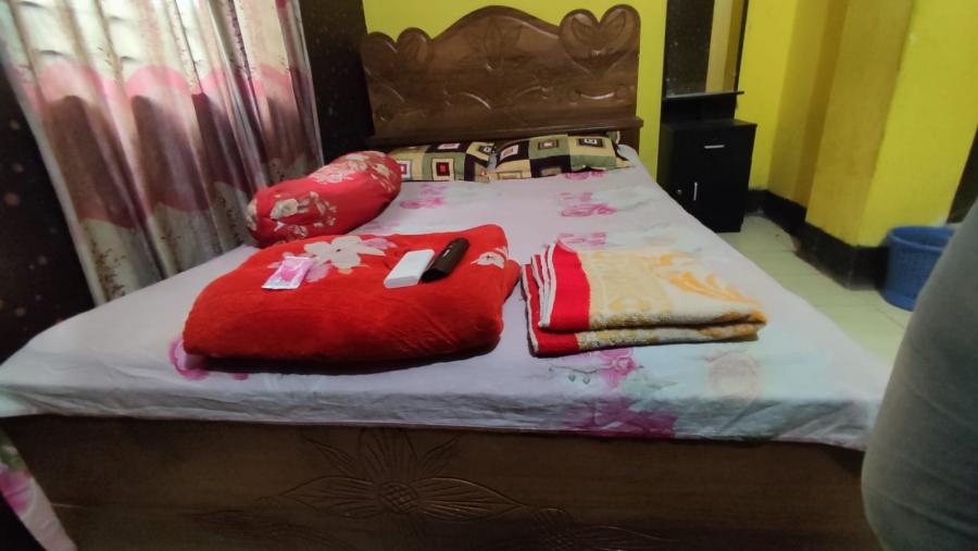 King Couple Non AC Room